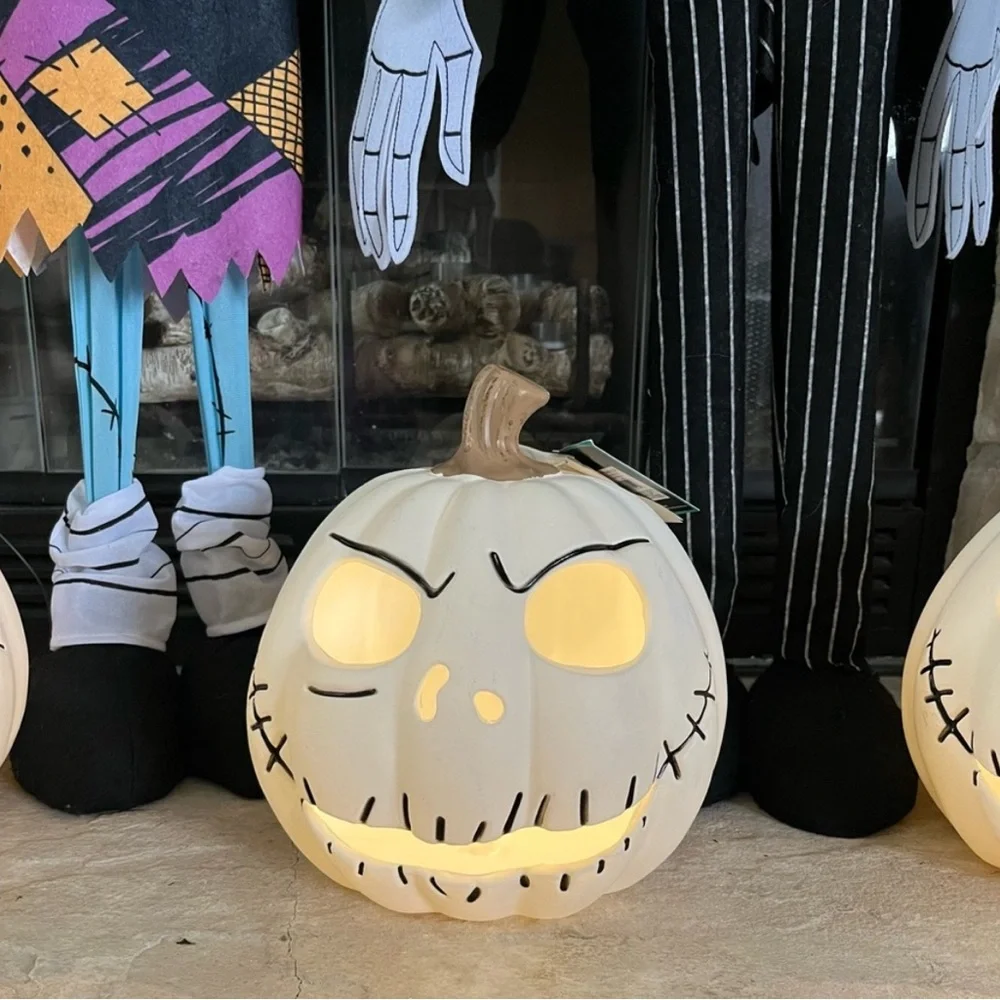 New Disney Jack Skellington and Sally Nightmare Before Christmas Standup Greeter - Picture 10 of 10
